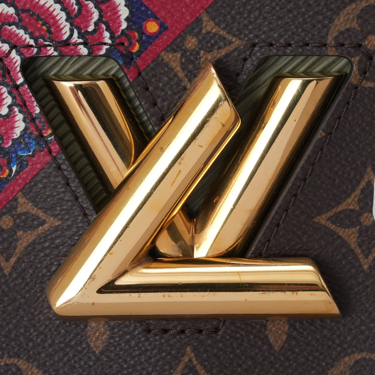 LOUIS VUITTON(USED)루이비통 에삐 트위스트 한정판